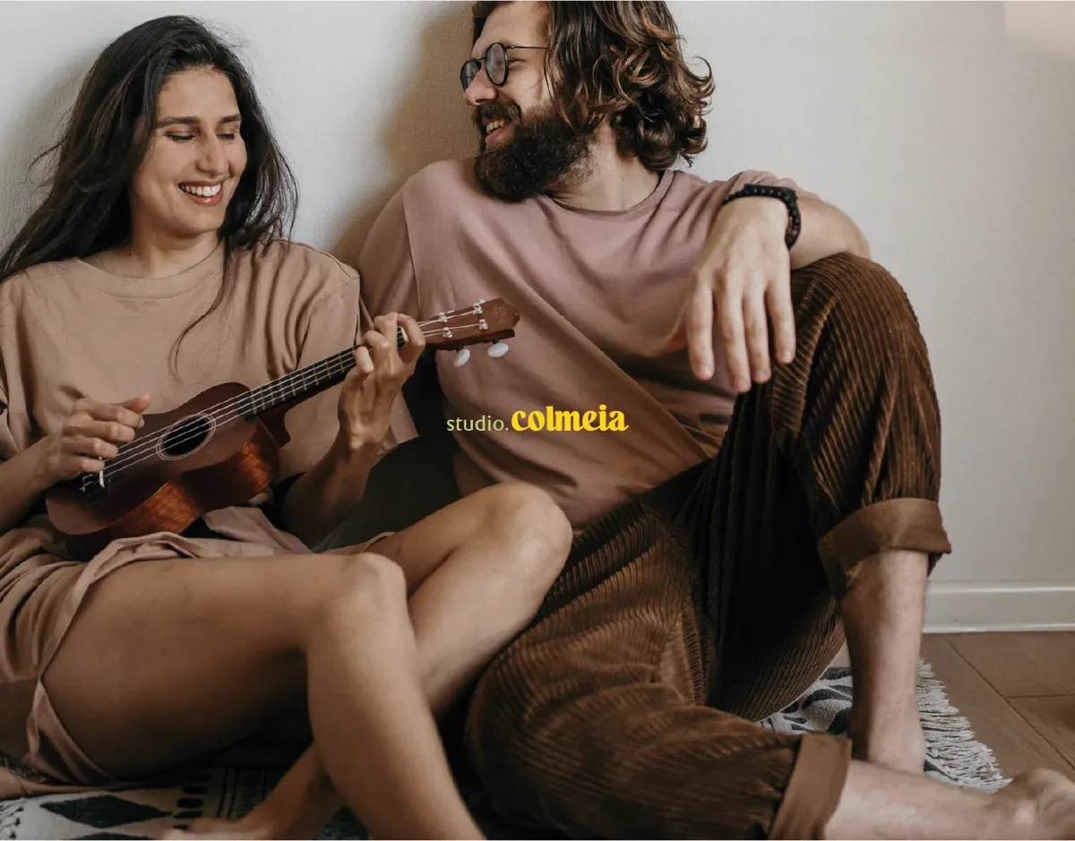 Projeto de identidade visual Studio Colmeia